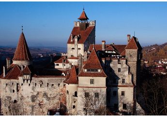 Seram dan Antik, Ini Penampakan Kastil Drakula Bran di Rumania, Sereman Mana Sama di Film?