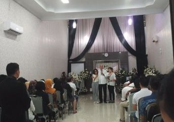 Merasa Kehilangan, Ini yang Disampaikan Keluarga di Hadapan Jenazah Bondan Winarno