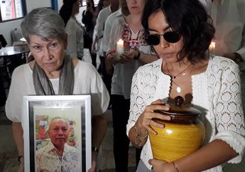 Istri Bondan Winarno Bingung Akan Dikemanakan Abu Jenazah Suaminya