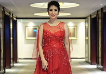 Baru Berulang Tahun, Novita Angie Justru Berduka karena Ditinggal Pergi sang Ayah