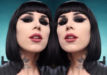 Wow! Brand Internasional Ini Keluarkan Warna-warni Lipstik yang Unik, Apa Aja ya?