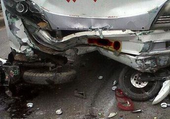 Karnaval Berakhir dengan Darah, 30 Orang Terluka Akibat Diseruduk Mobil yang Sengaja Tabrakkan Diri ke Kerumunan Warga!