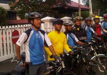 Tim Penggowes Kompas Gramedia Tempuh Jakarta-Yogyakarta