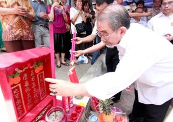 Ziarah Kubur Kapiten Souw Beng Kong