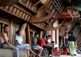 Pelestarian Rumah Adat