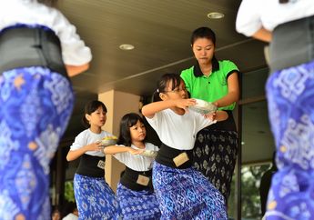 Indonesian Dance Festival: Festival Tari Bertaraf Internasional