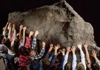 Lima Lokasi Wisata Meteorit di Dunia