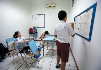 Semua sibuk