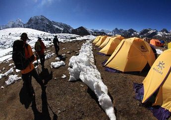 Pendaki Tanah Air Kembali Mencoba Meraih Puncak Ama Dablam
