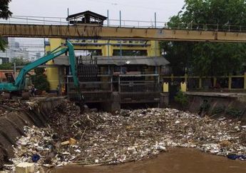 Banjir Jakarta, Salah Satu Penyebabnya adalah Sampah