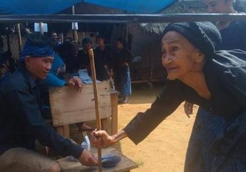 Nenek Ini Berikan Hak Suaranya