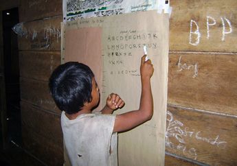 Pendidikan Alternatif Bagi Komunitas Adat Tau Taa Wana