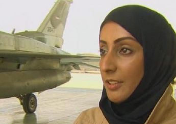 Perempuan Pertama Pilot Tempur UEA Pimpin Serangan terhadap ISIS