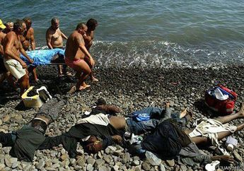 Italia Bantu Selamatkan Ribuan Imigran Afrika