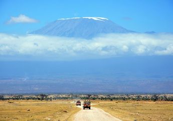 Uni Emirat Arab akan Bangun Gunung Buatan