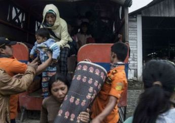 Mencoba Bertahan, di Tengah Bencana