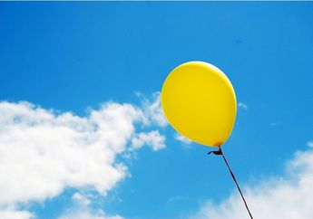 Mengapa Langit Berwarna Biru?