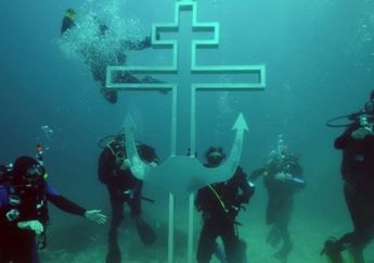 Gereja Bawah Laut Pertama di Dunia Ada di Perairan Rusia