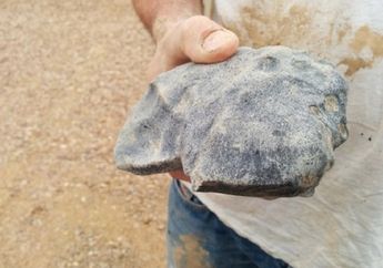 Meteorit Berusia Lebih Tua dari Bumi Jatuh di Danau Australia