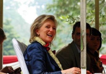 Telusuri Jejak Nenek Moyangnya, Putri Belgia Keliling Kebun Raya Bogor