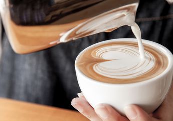 Gemar Menambahkan Pemanis Pada Secangkir Kopi? Ini Akibatnya