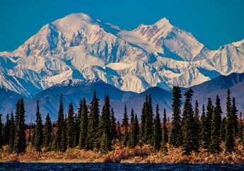 Perayaan Satu Abad Taman Nasional Denali, Alaska.