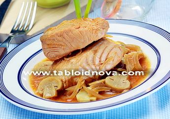 Salmon with Onion