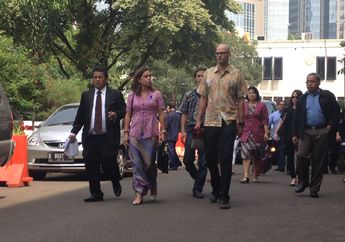 Besok, Hotman Paris dan Guru JIS Sambangi KPAI
