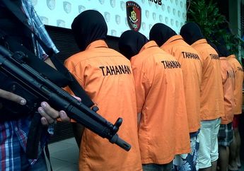 Mengaku Serse Polda, Peras Rp 100 Juta