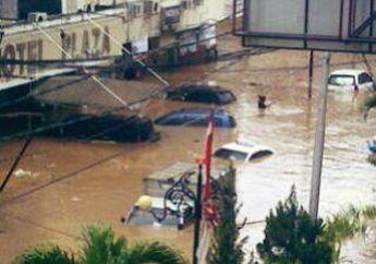 Manado Diterjang Banjir Bandang