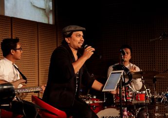 Tompi Abadikan Wajah Indonesia Timur Dalam Senandung Lagu dan Foto