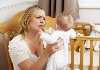 Yang Bikin Ibu Mengalami Baby Blues Syndrome