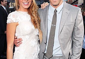 Ryan Reynolds-Blake Lively Menantikan Kelahiran Bayi