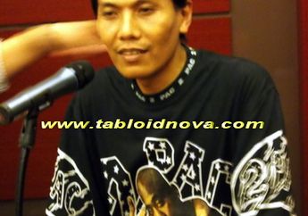 Pembawa Benda Mirip Senjata Itu Ternyata Terobsesi Jadi Tentara
