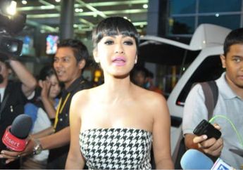 Benarkah Julia Perez dan Diego Michiels Punya Hubungan Spesial?