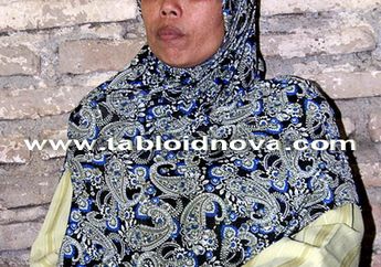 Tabrak Kayu Di Arus Deras, Perahu Pun Terempas (2)