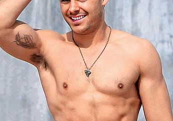 Zac Efron Sedang Mengincar Eva Mendes?