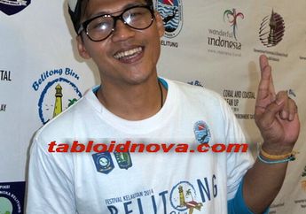 Nugie Bersitegang dengan Nadine Chandrawinata
