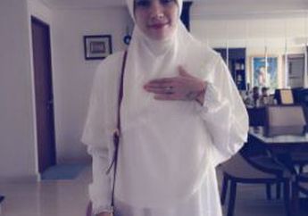 Nikita Mirzani Umrah Usai Layangkan Gugatan Cerai