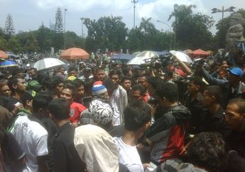 Supporter Malaysia Tak Berani Pakai Kaus Kabanggaan