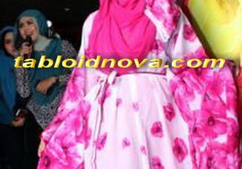 Pisah Ranjang, Eddies Adelia Pinjam Mobil Orangtua