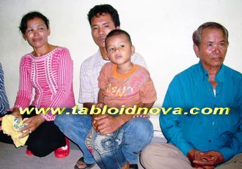 Rebutan Si Kembar Empat, Suami Tak Datang, Mertua Meradang (2)
