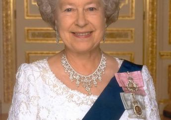 Ratu Elizabeth II Kekurangan Dana?
