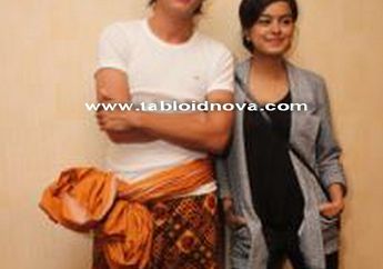 Adipati Dolken Akui Suka Eva Celia