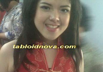 Tina Toon Tunggu Angpau di Hari Imlek