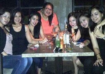 Beredar, Foto Wanda Hamidah Nongkrong di Kemang Sebelum Digerebek