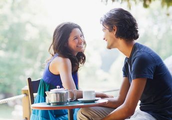Perempuan yang Tampil Alami Dinilai Lebih Cantik
