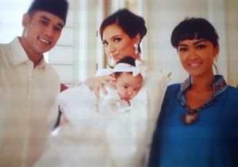 Nia Ramadhani dan Ardi Bakrie Gelar Acara Aqiqah Putri Mereka