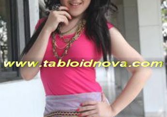 Tina Toon Galau Tak Punya Pacar