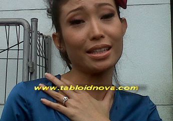 Jelang Nikah, Ayu Dewi Laser Wajah